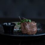 Talerz wołowiny z ziołami - dieta przy anemii - pora-na-zdrowie.pl